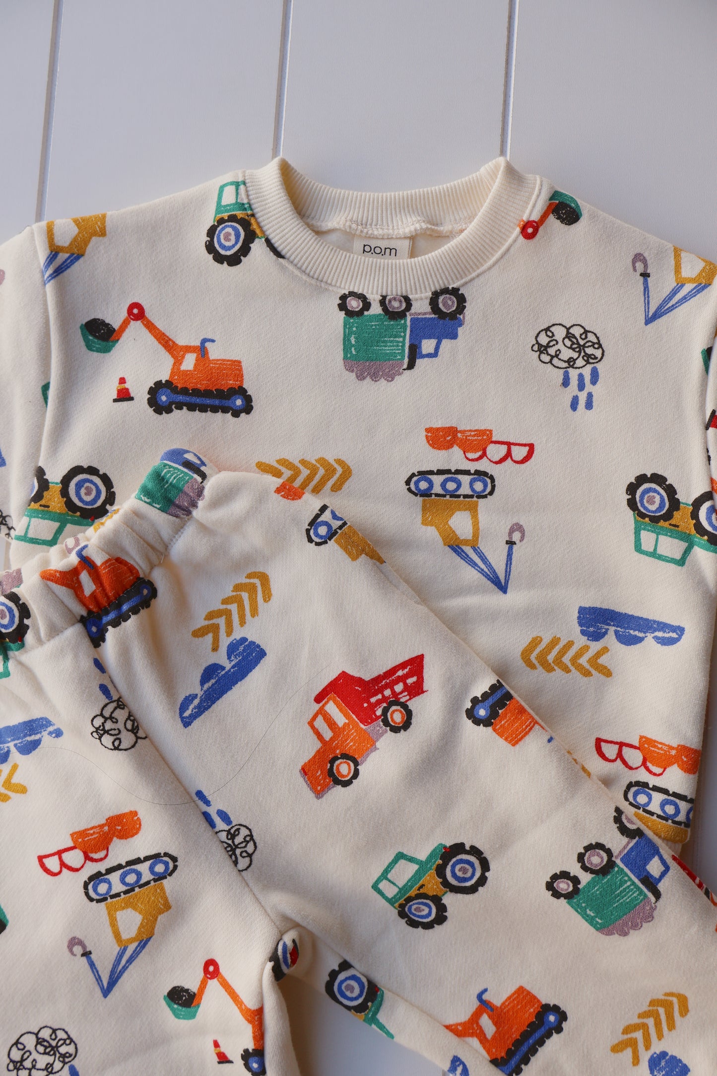 Trucks Sweat Set