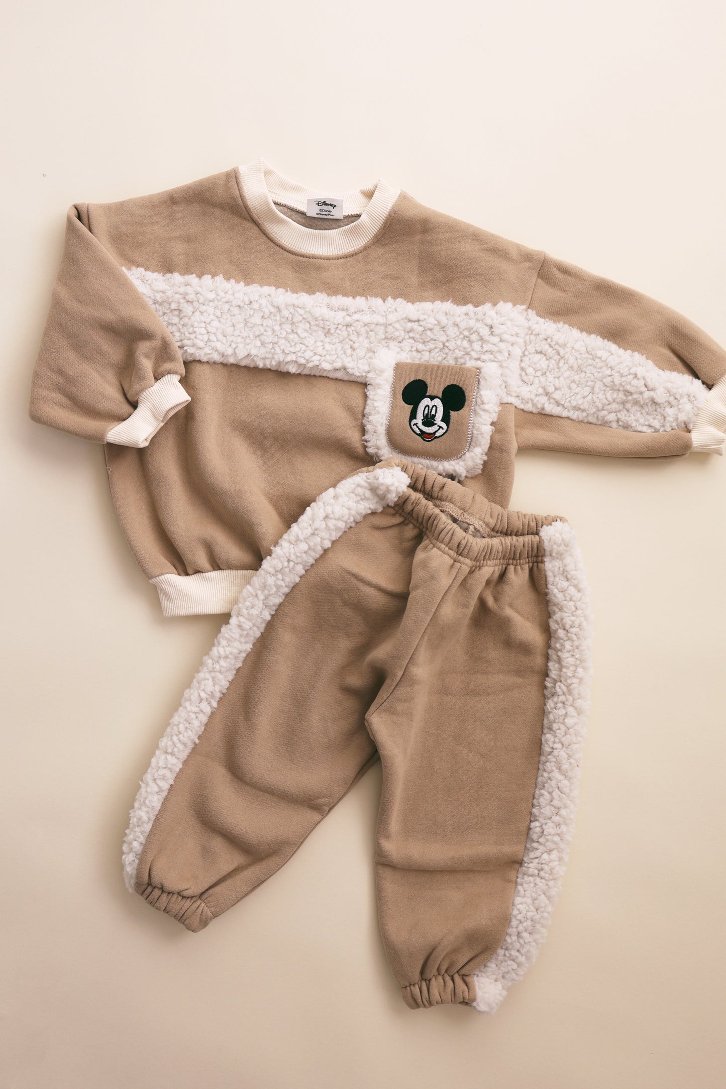 Sherpa Mickey Set