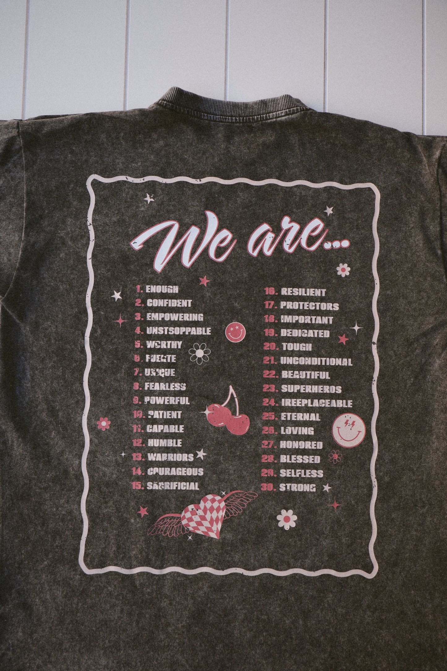 ( MISPRINT) Moms Club Tee