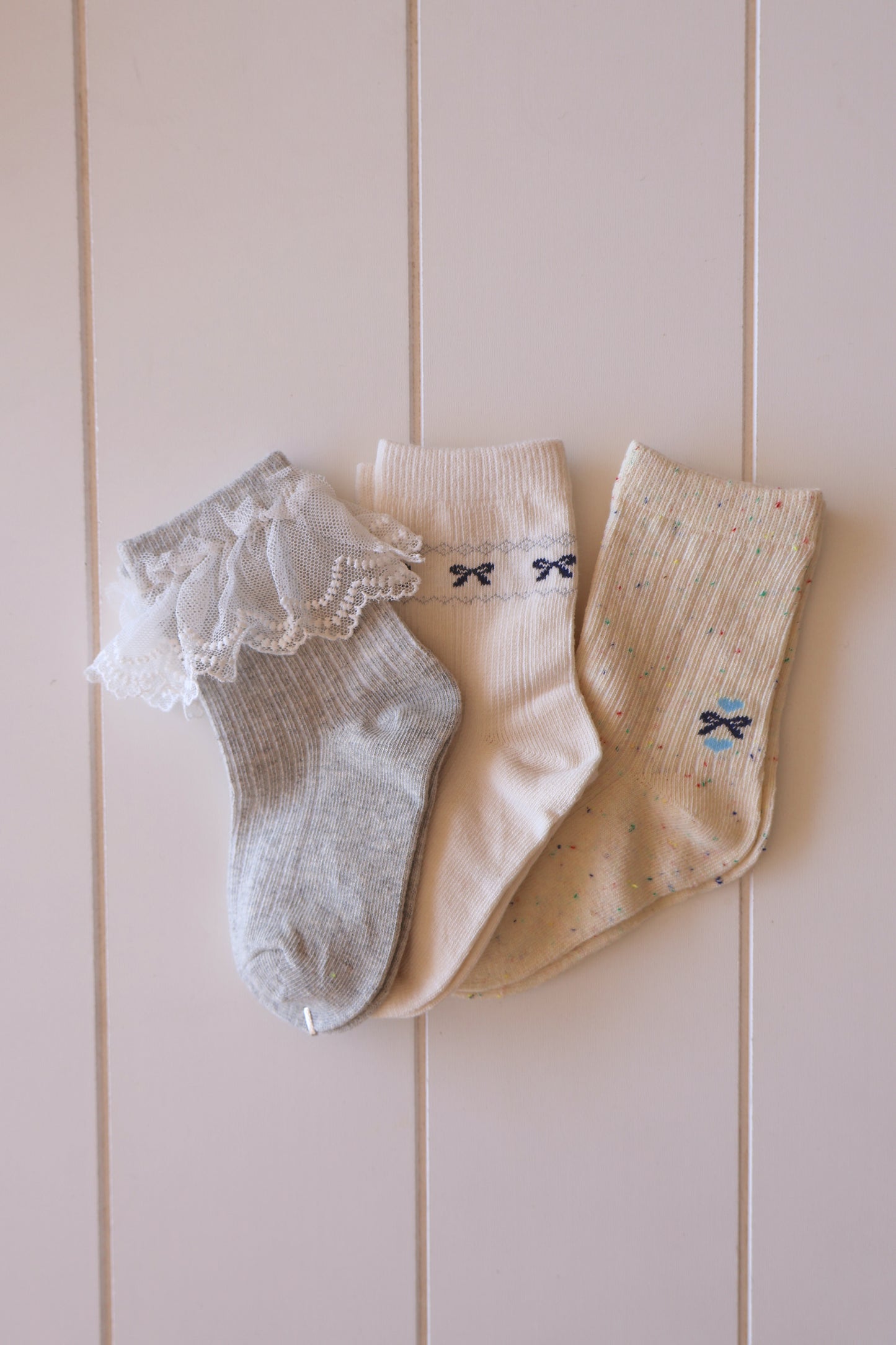 Ruffle Bow Socks