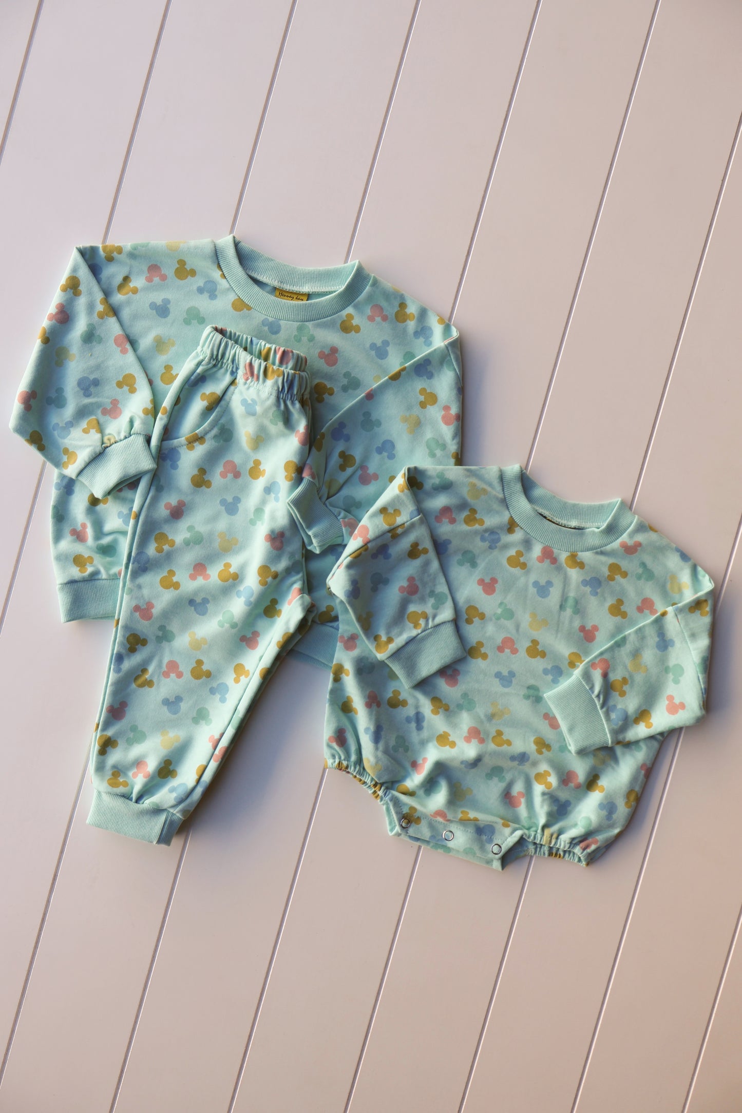 Mickey Detail Set/Onesie